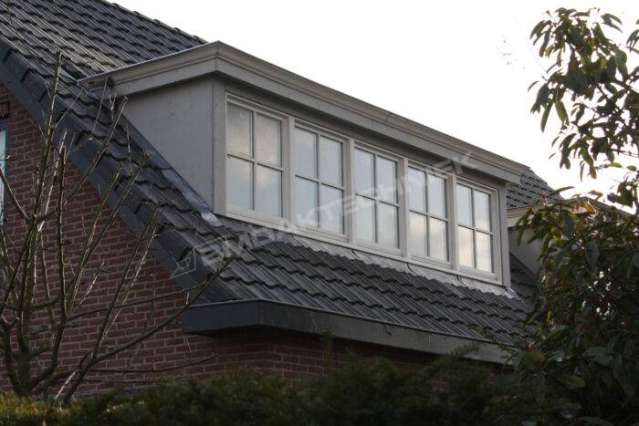 vd Pol 1 houten dakkapel, roedes